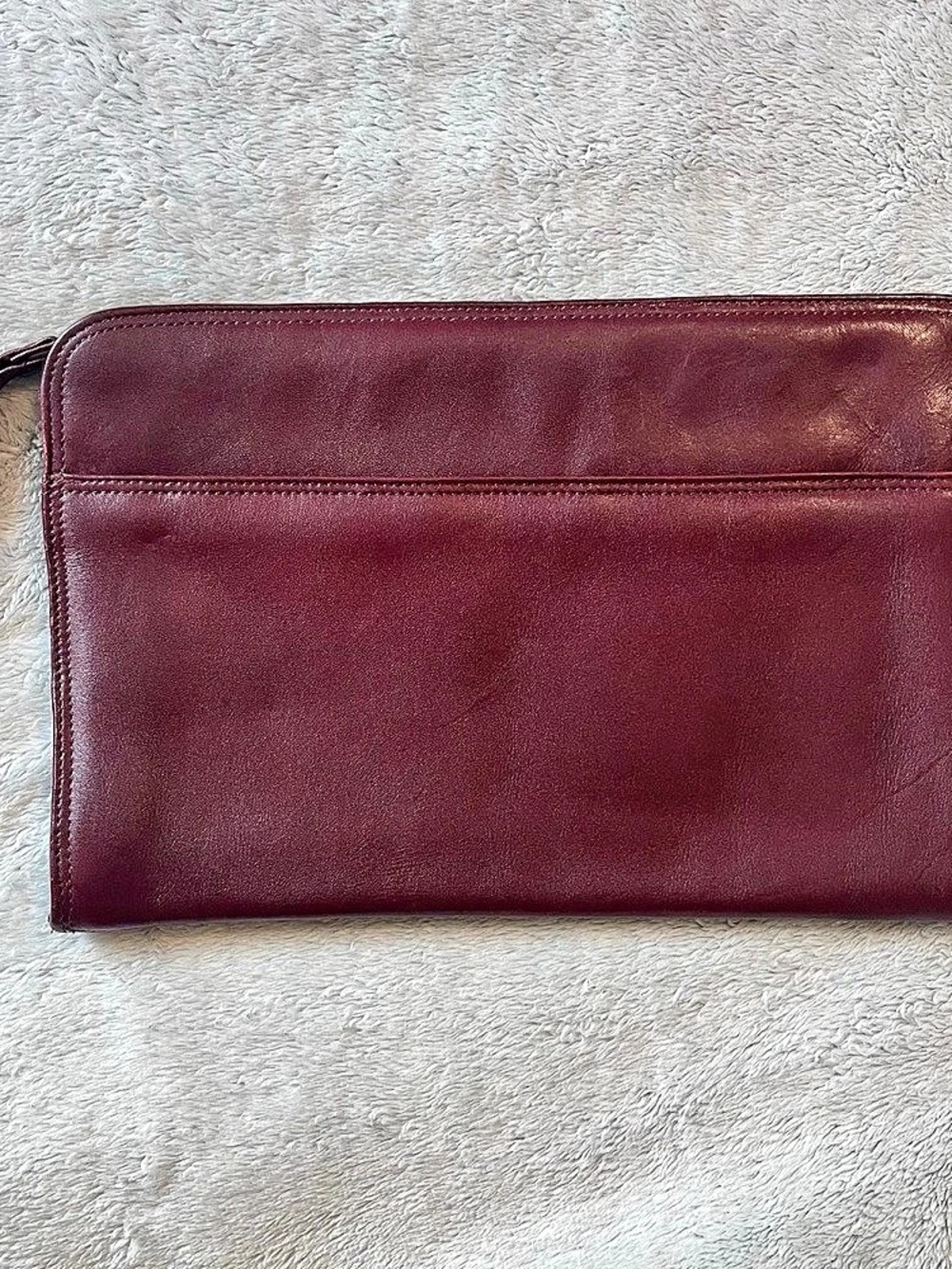 bloomingdale's Leather Wristlet Clutch in Burgundy